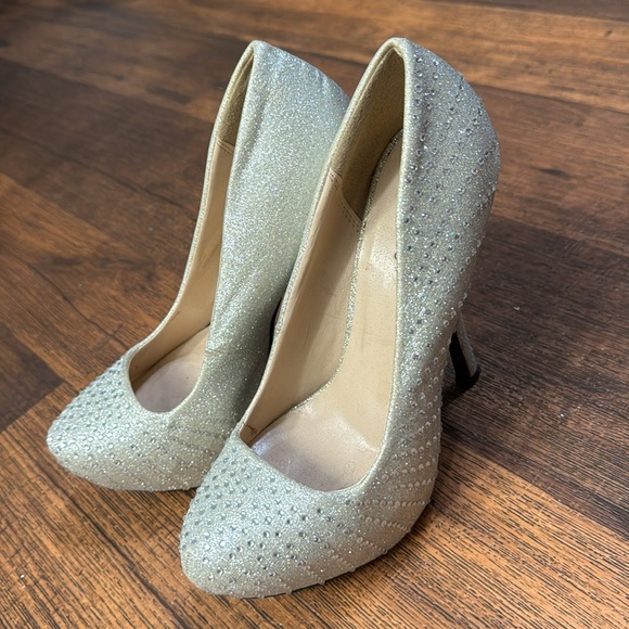 Silver glitter heels with rhinestones - Picture 3 of 5
